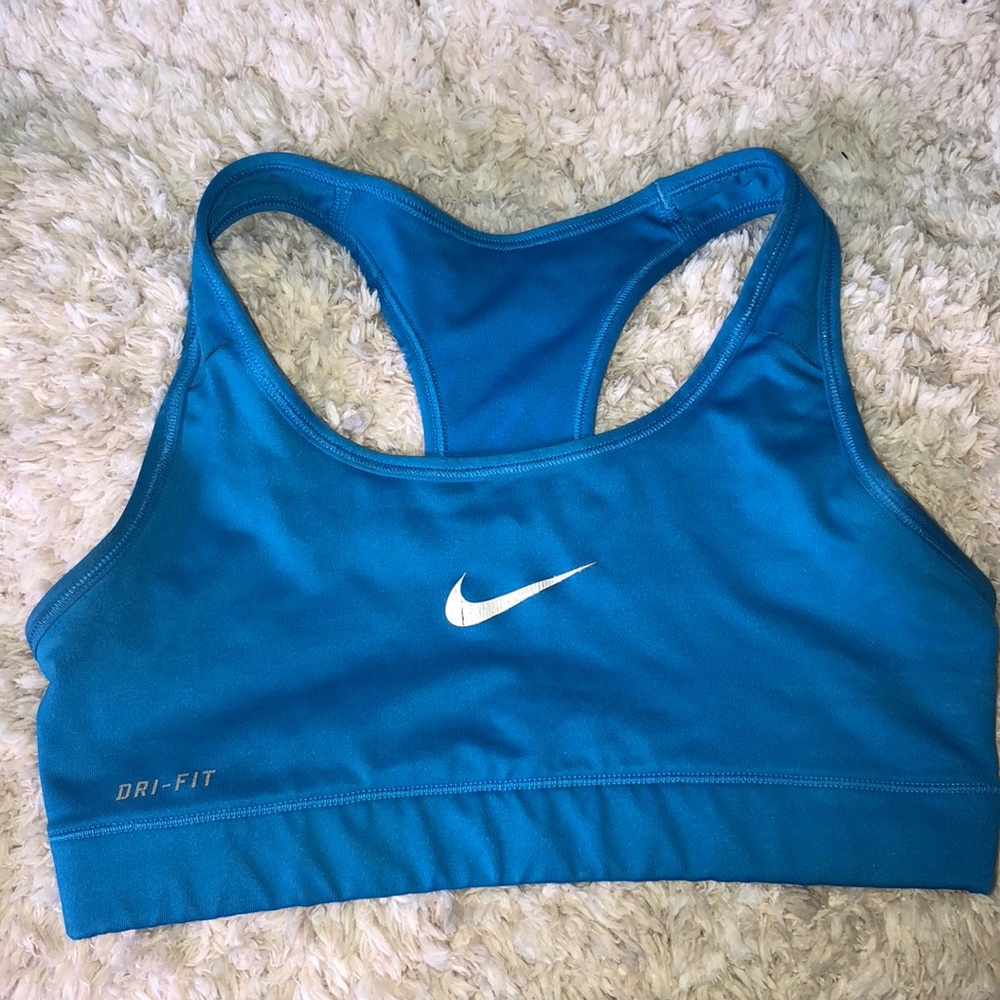 nike pro sports bra